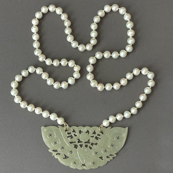 nephrite jade butterfly and gorgeous white pearl necklace