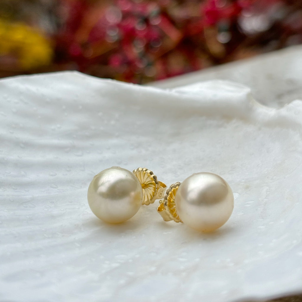 11MM SOUTH SEA PEARLS IN 18K YELLOW GOLD