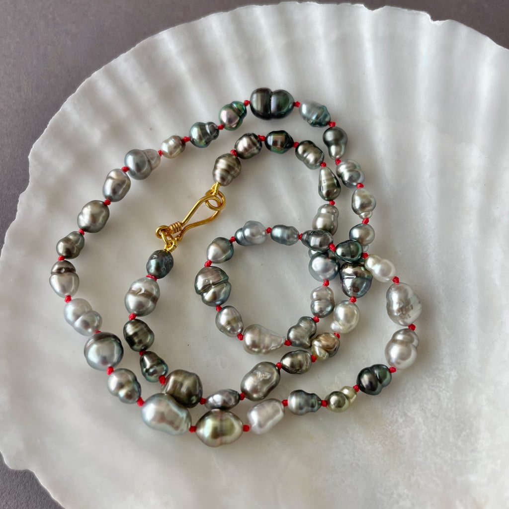 brilliant Tahitian keshi pearls on lucky red knots and 18K yellow gold –  Kojima Pearl
