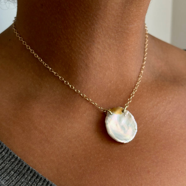 the golden coin pearl necklace