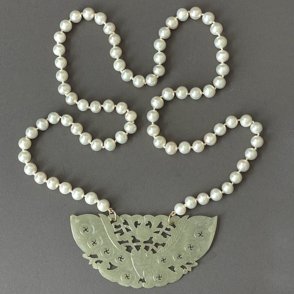 Lengthy Beaded Pearl Necklace with Jade Pendant | Asian Boutique Jewelry  from New York | Yun Boutique