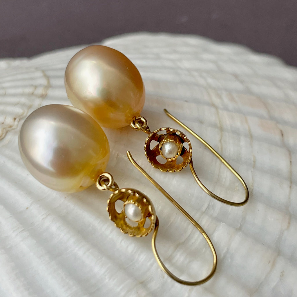 "girl with a pearl earring" south sea pearl earrings