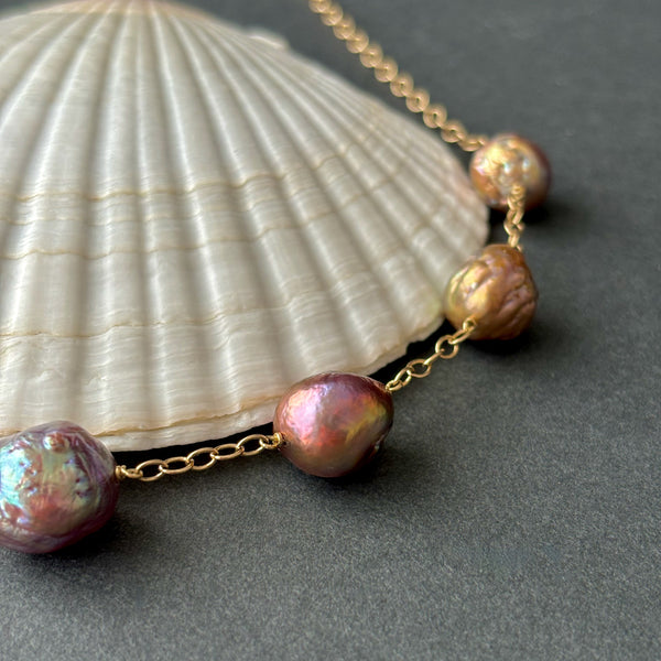 Deeply rippled Japan Kasumi pearl Tin cup necklace