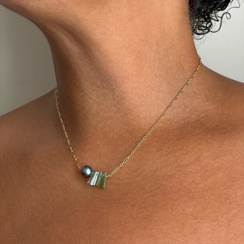 SWEET KEYS GREEN TOURMALINE AND BLUE TAHITIAN PEARL