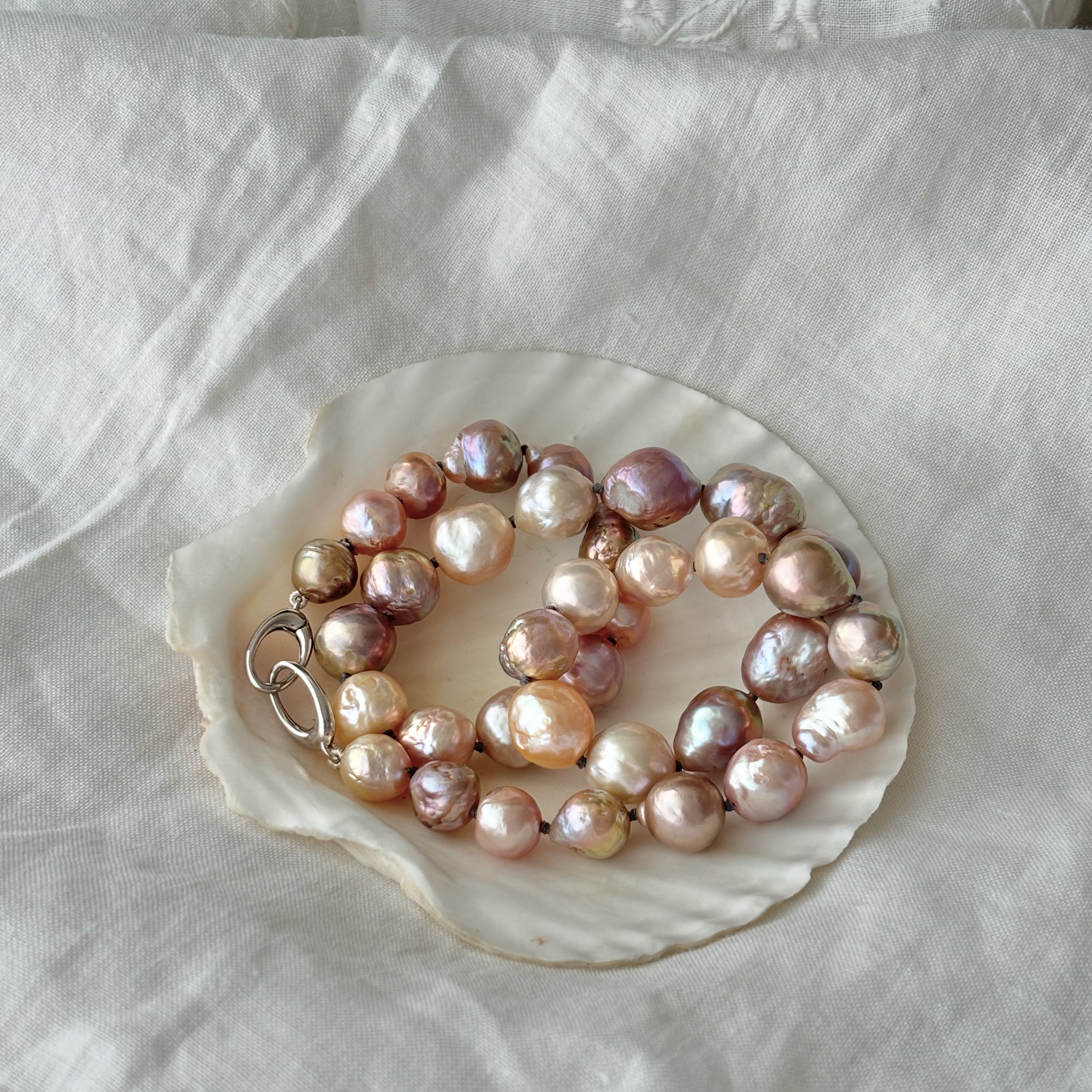 箱無し／モードに使える☆JAMIRAY KNOTS PEARL NECKLACE 箱無し／モードに使える☆JAMIRAY KNOTS PEARL NECKLACE Stylish