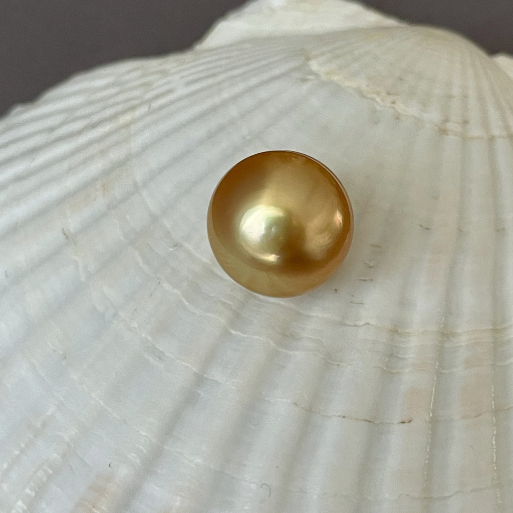 17MM DEEP GOLDEN SOUTH SEA LOOSE UN DRILLED PEARL