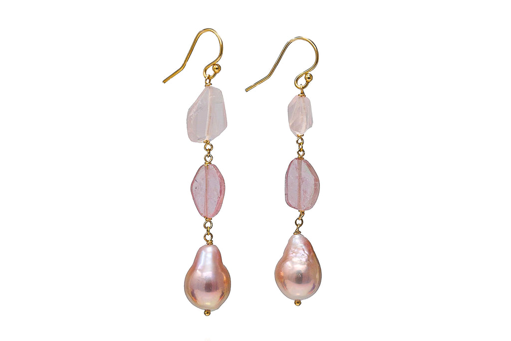 prettier in pink pearl earrings