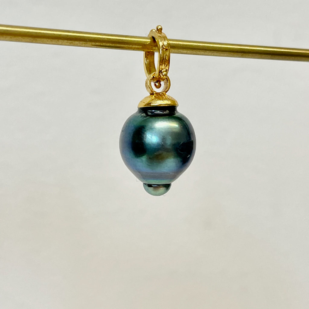 upside down Tahitian pearl pendant