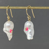 I SEE YOU pearl earrings with neon pink