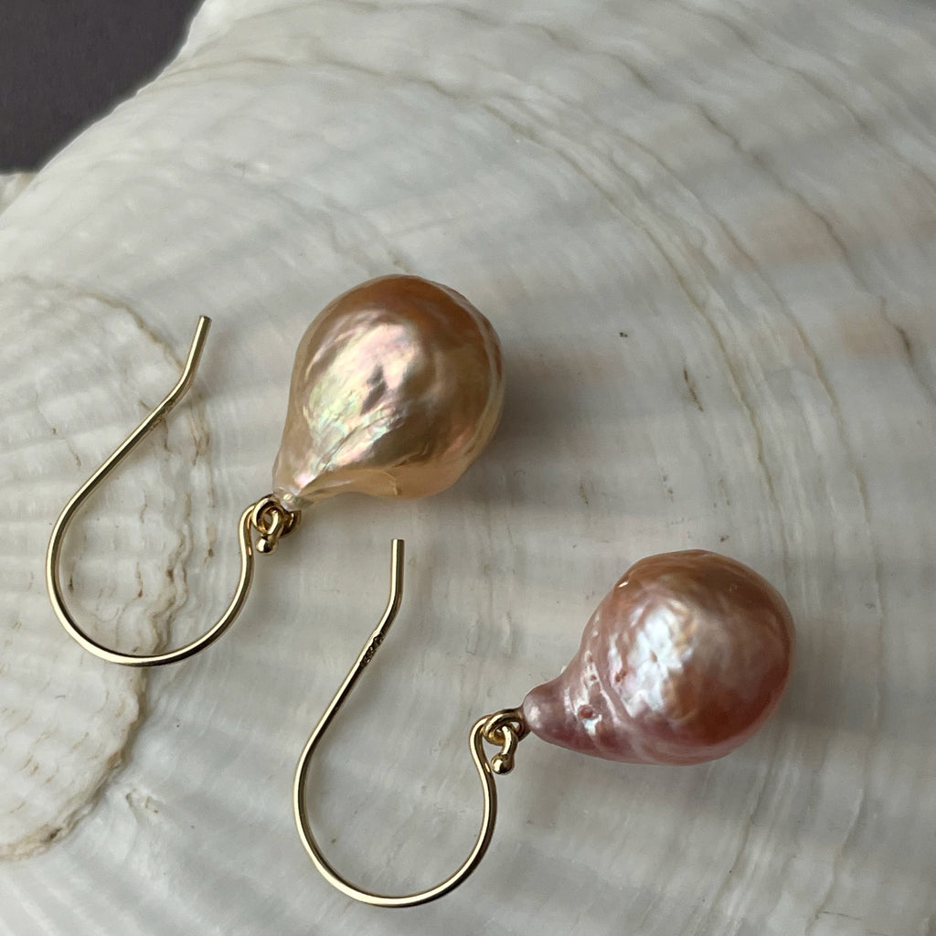beautiful pair of peach/apricot Japan Kasumi pearls on 14K gold ear wires
