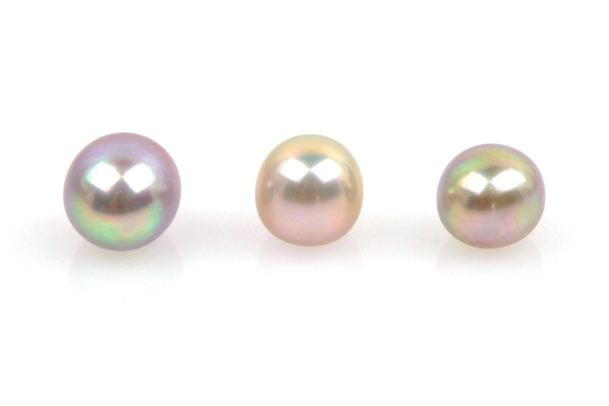 3 pearl lot of iridescent button pearls – Kojima Pearl