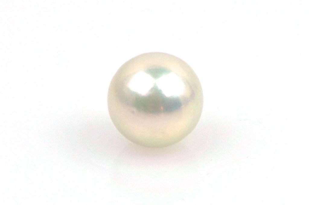 white near-round pearl